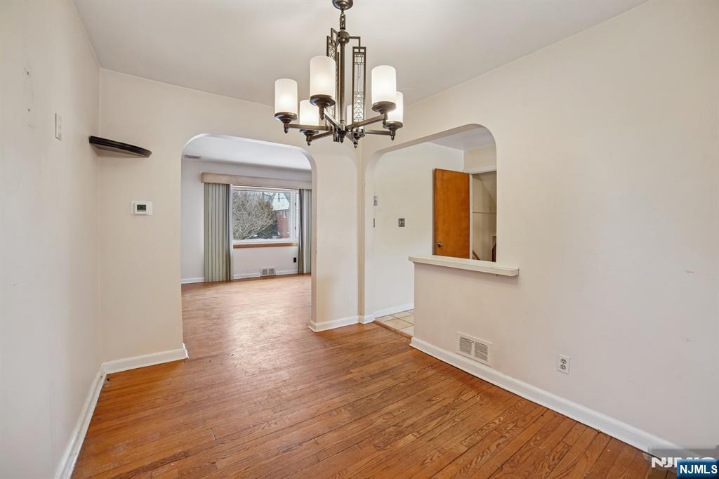 property viewer photo 2