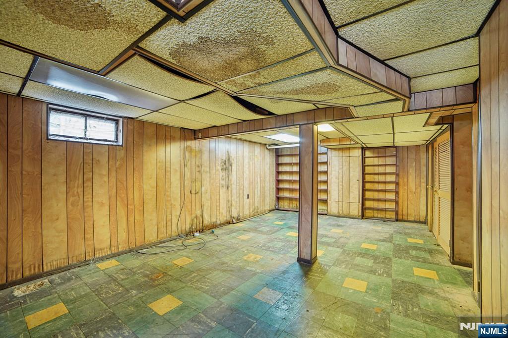 property viewer photo 25