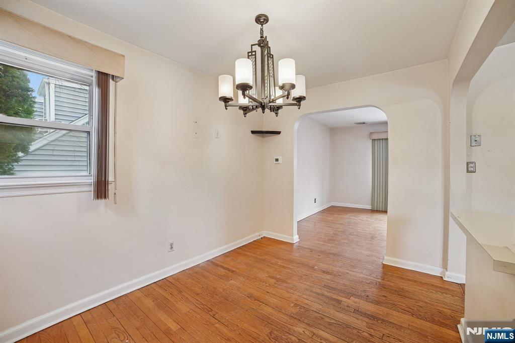 property viewer photo 3