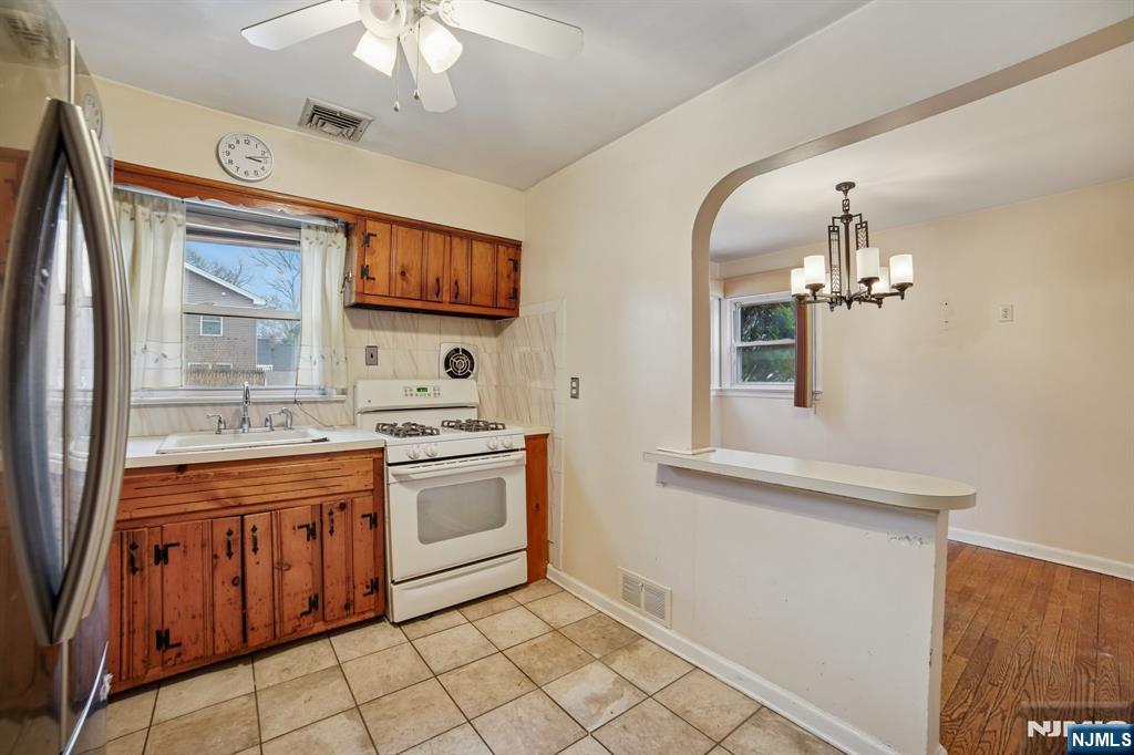 property viewer photo 6