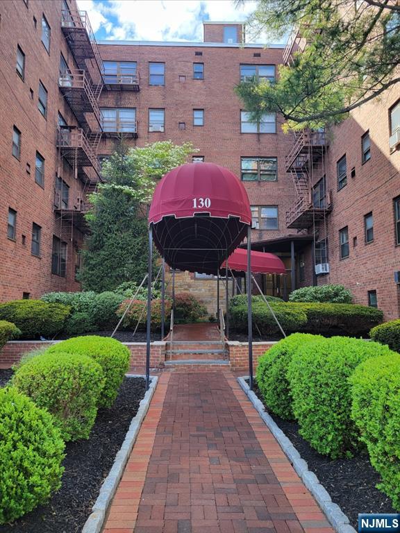 main property photo 0