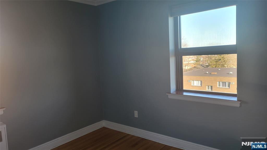 property viewer photo 16