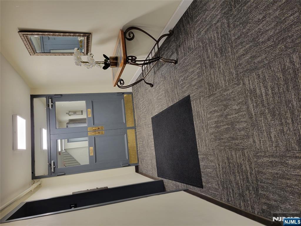 property viewer photo 4