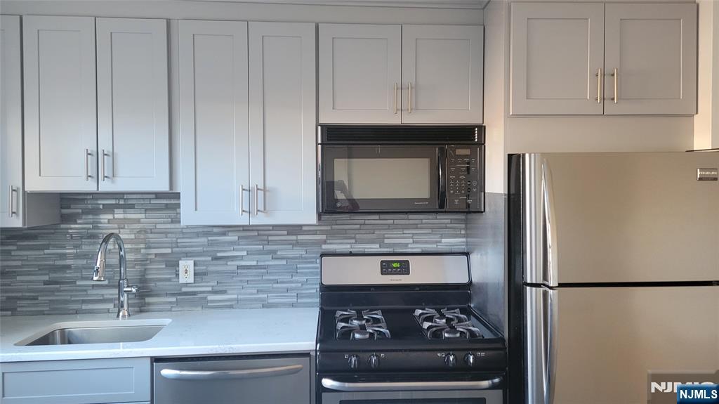 property viewer photo 6