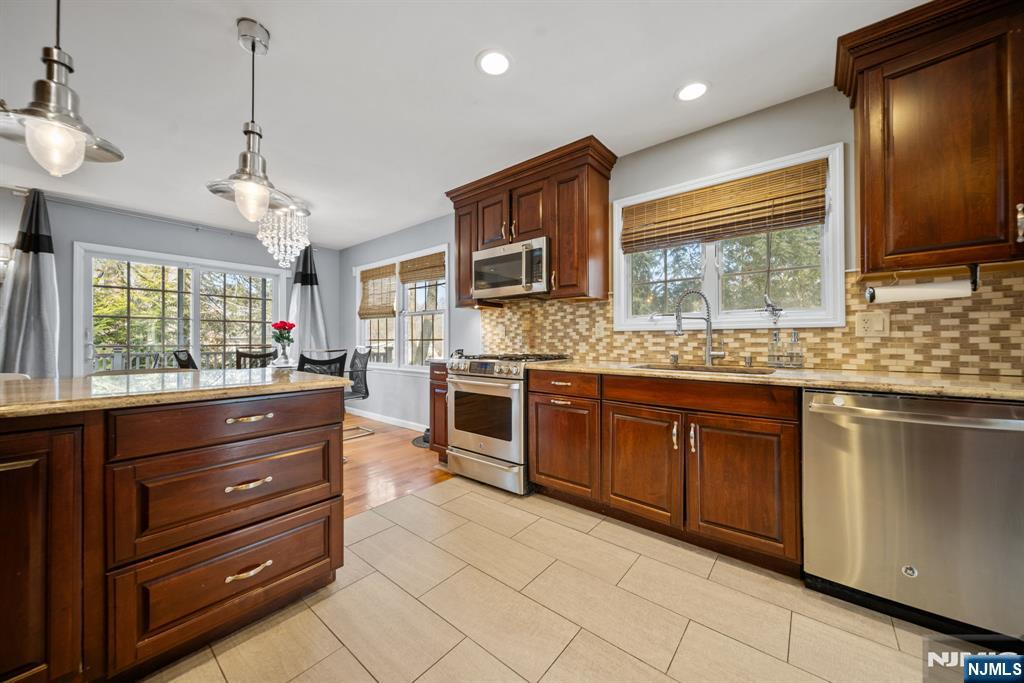 property viewer photo 17