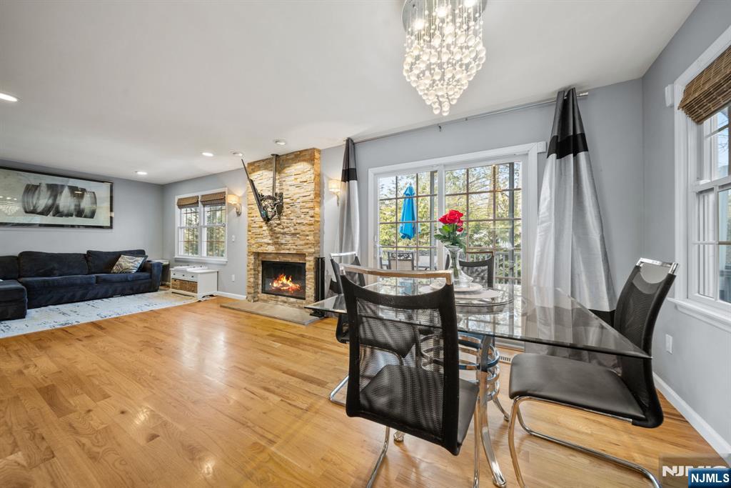 property viewer photo 5