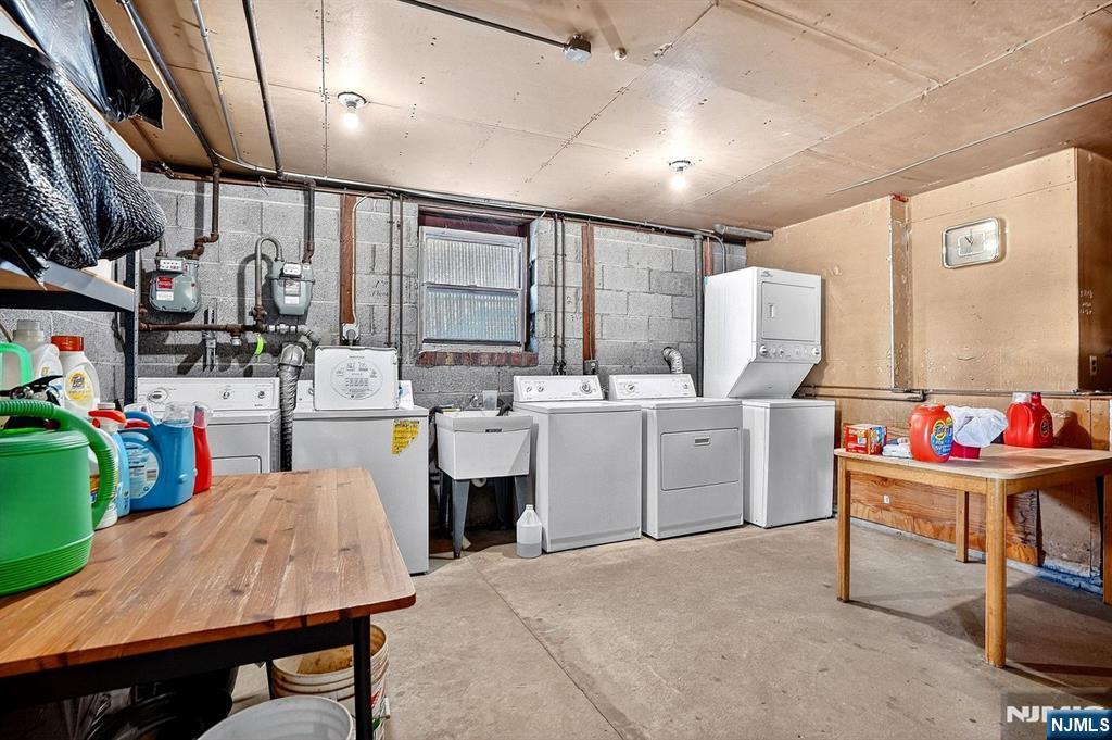 property viewer photo 10