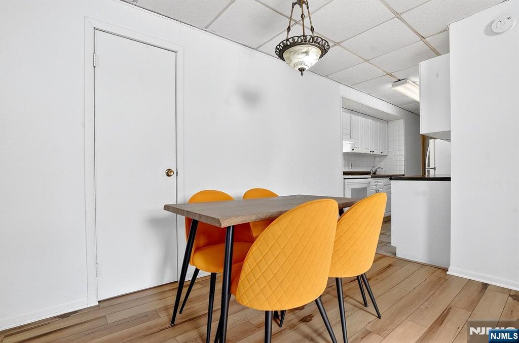 property viewer photo 5