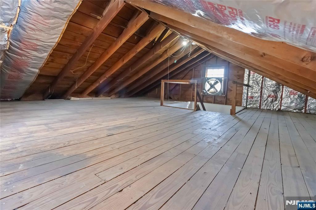 property viewer photo 21