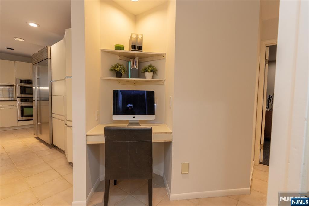 property viewer photo 13