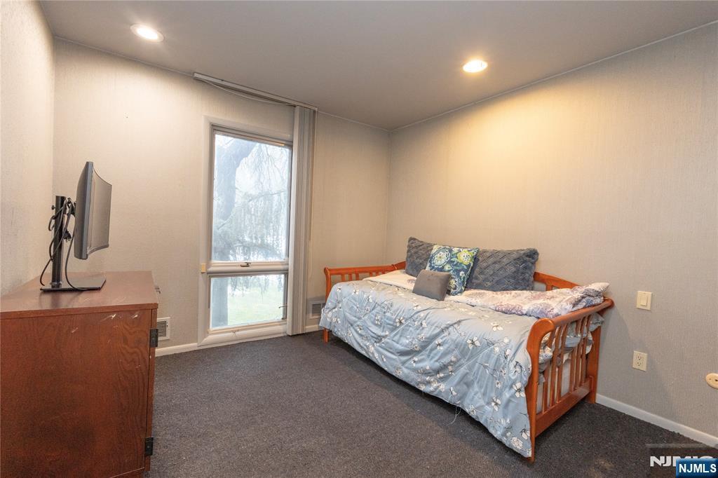 property viewer photo 16
