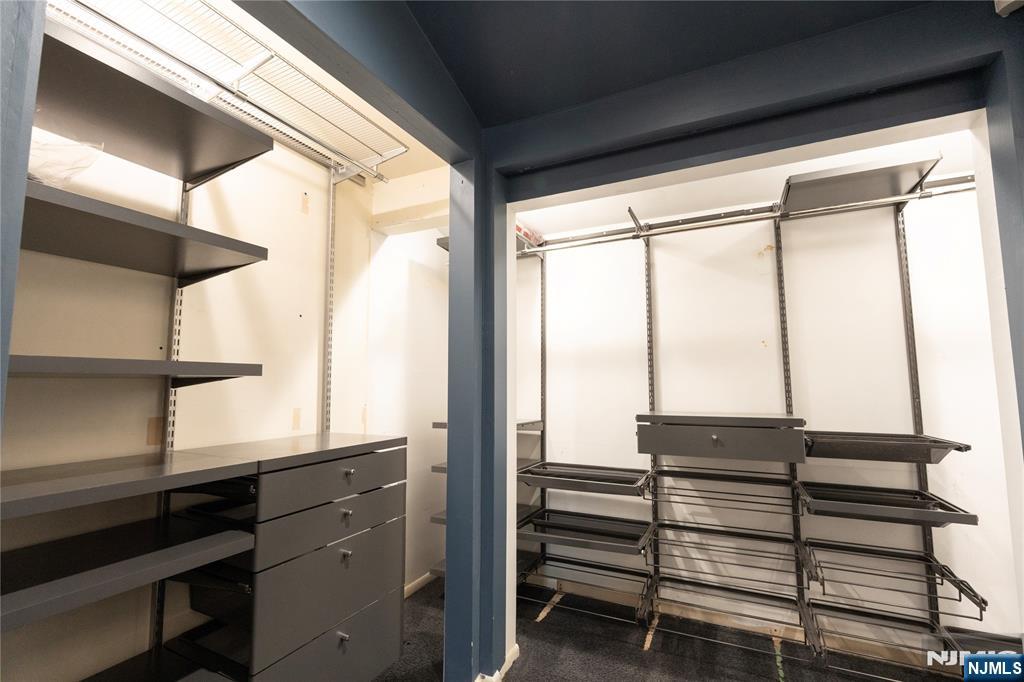 property viewer photo 2