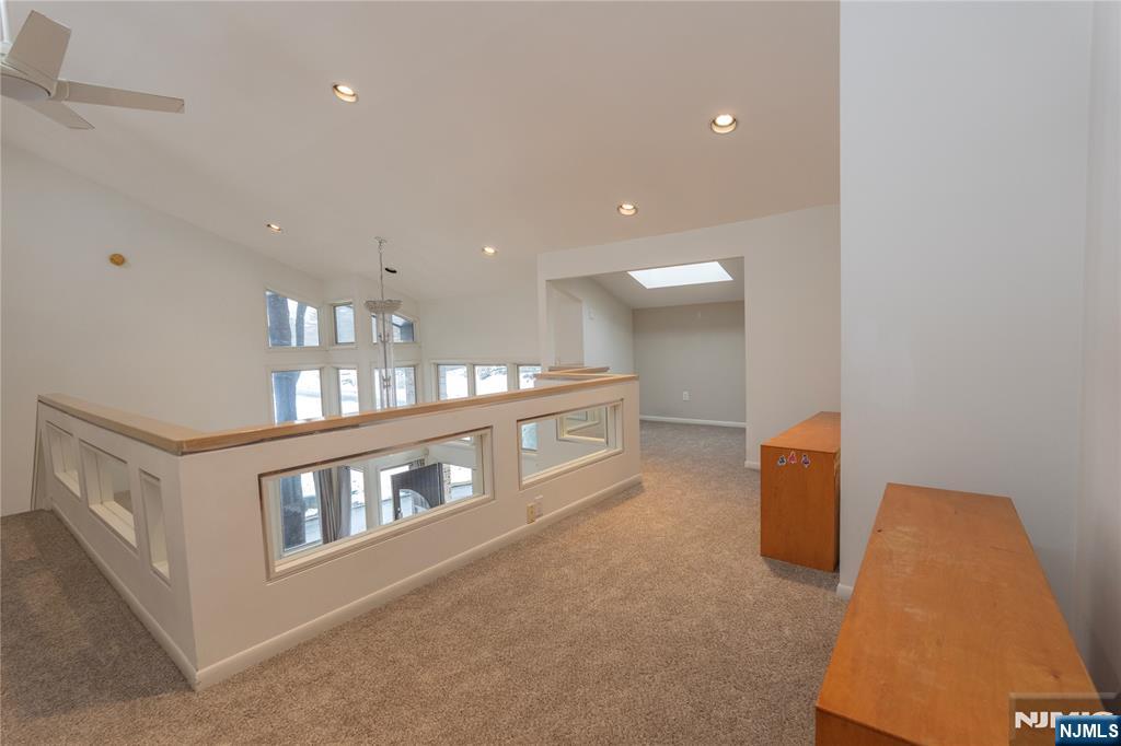 property viewer photo 20