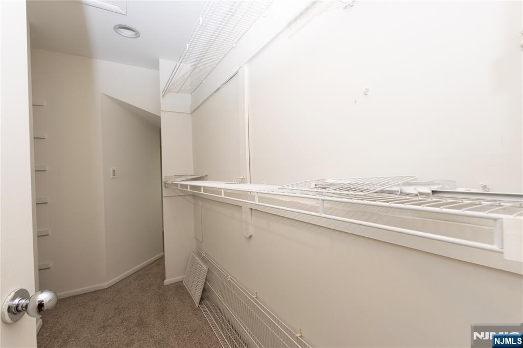 property viewer photo 28