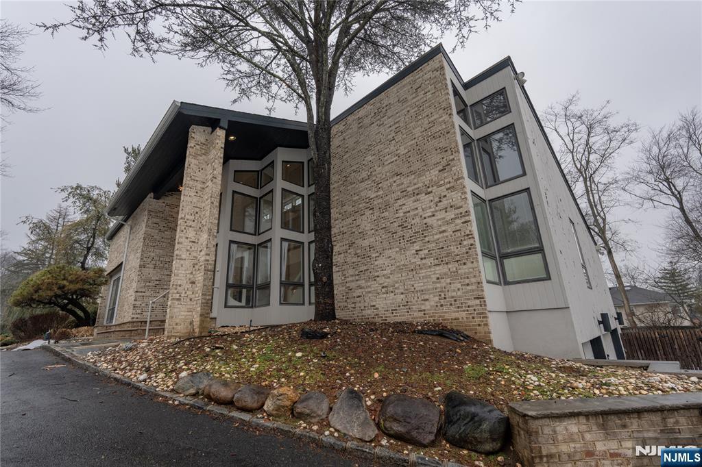 property viewer photo 37