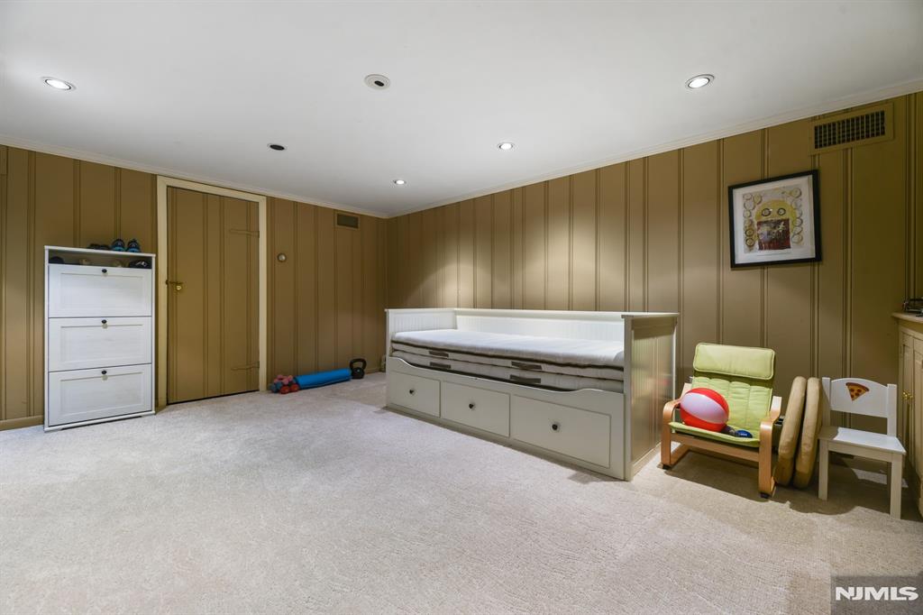 property viewer photo 21