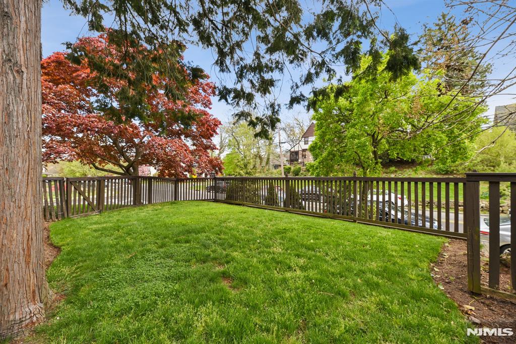 property viewer photo 22