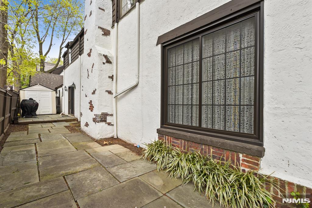 property viewer photo 24