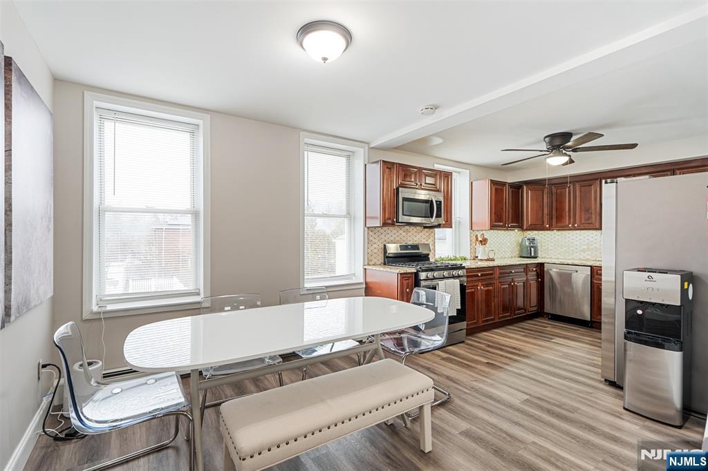 property viewer photo 11