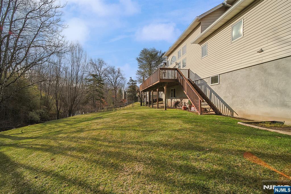 main property photo 47