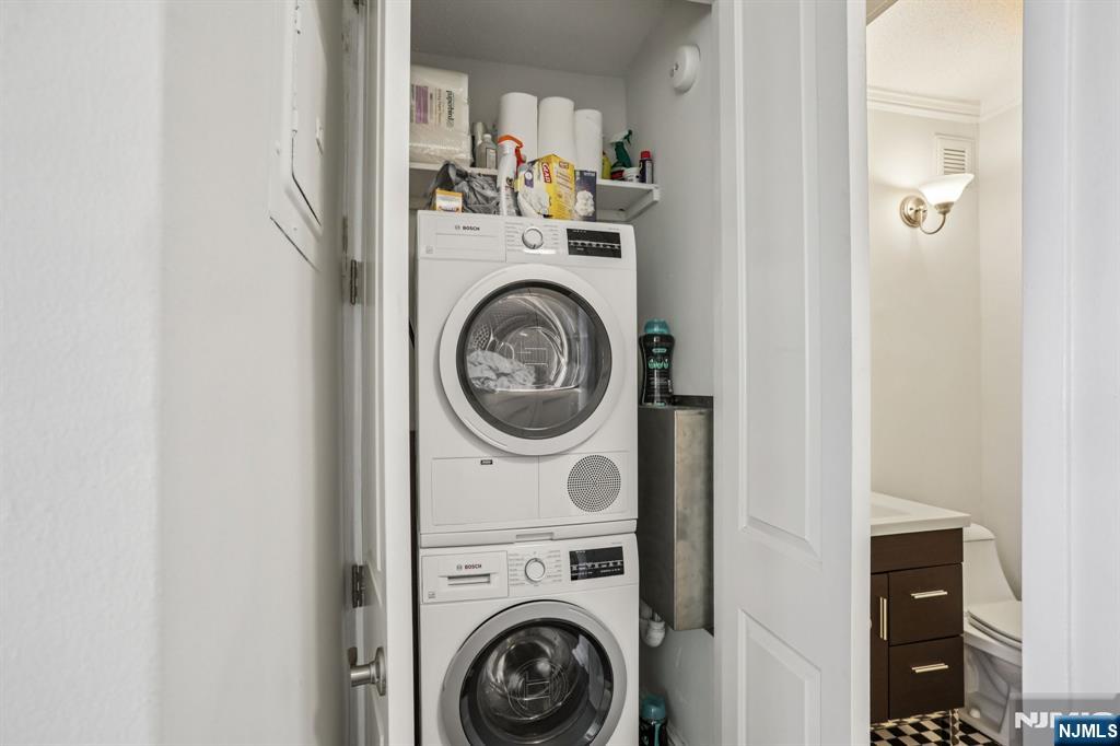 property viewer photo 12