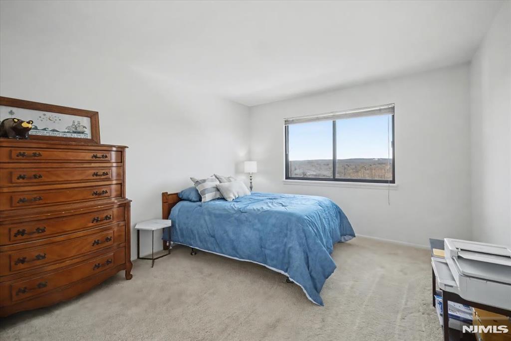 property viewer photo 22