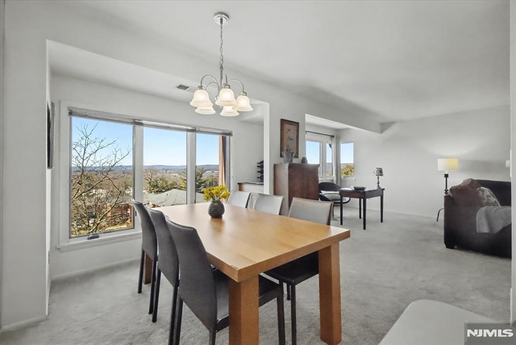 property viewer photo 8