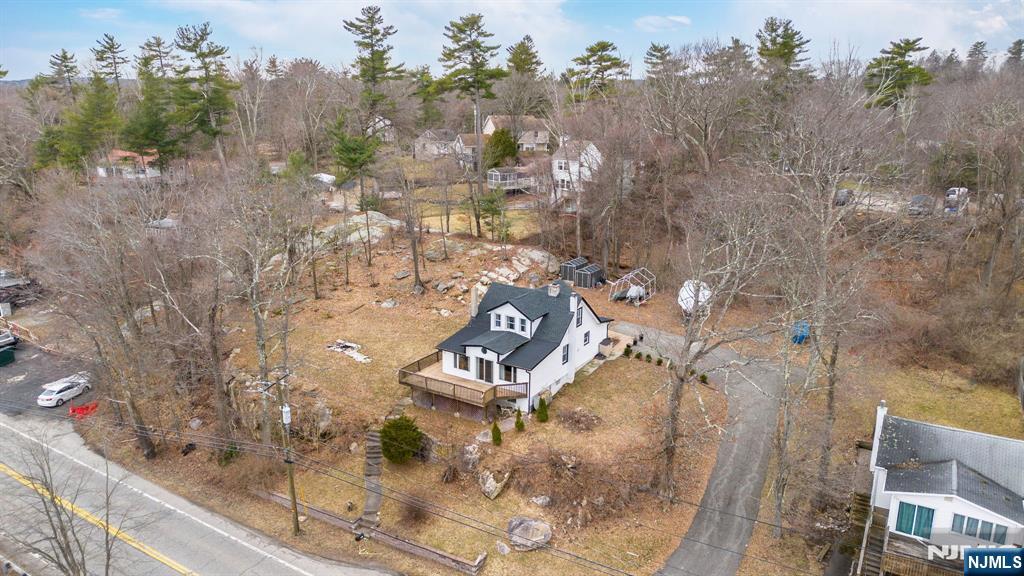 main property photo 17