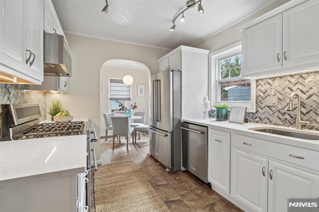 property viewer photo 13