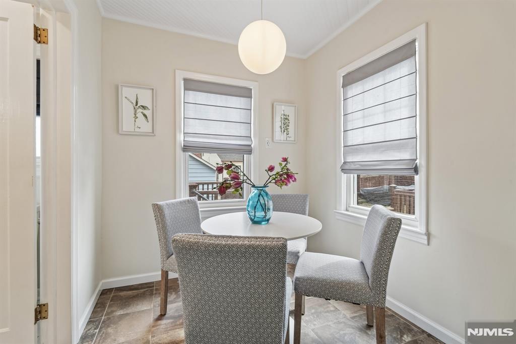 property viewer photo 14