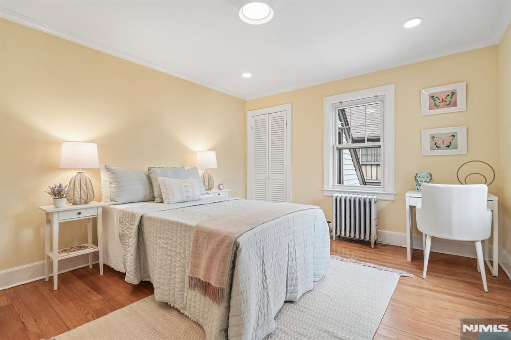 property viewer photo 19