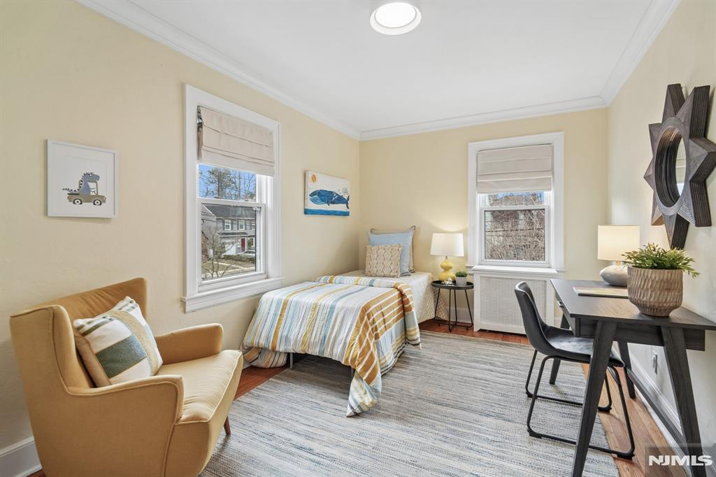 property viewer photo 20
