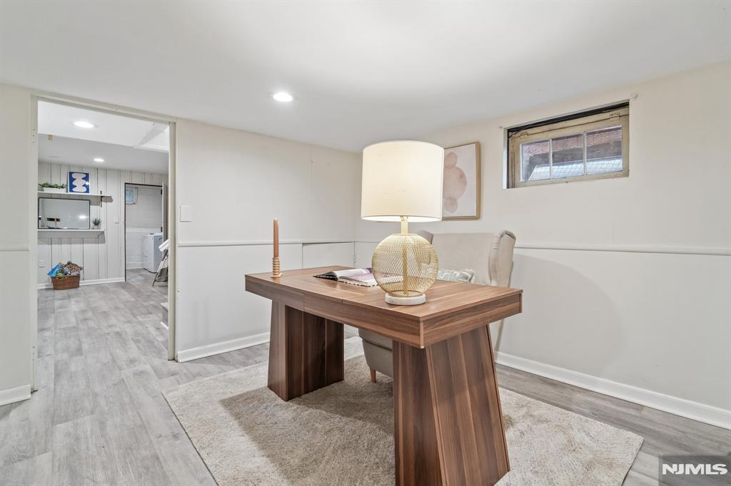 property viewer photo 27
