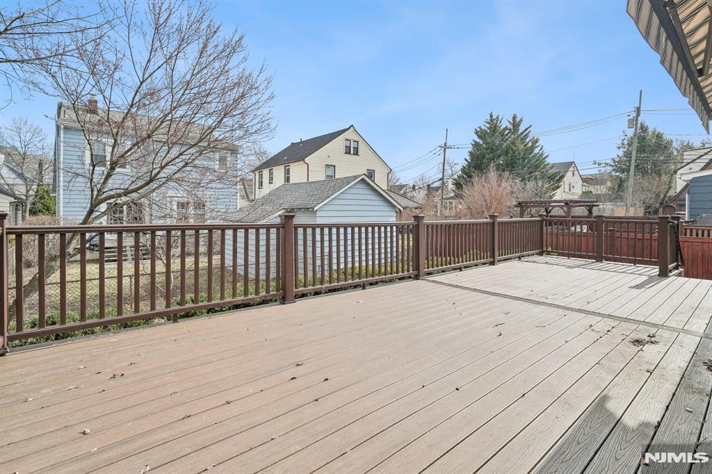 property viewer photo 31