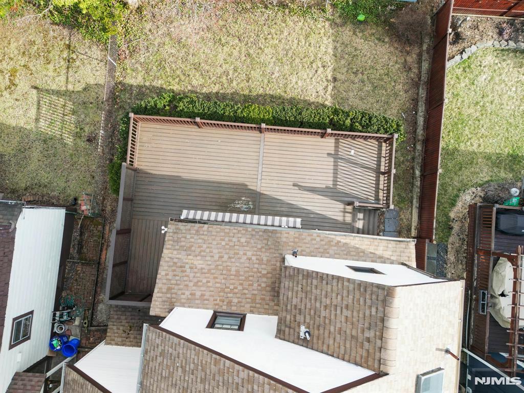 property viewer photo 32