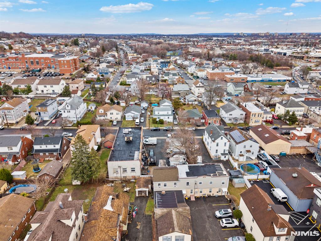 main property photo 31