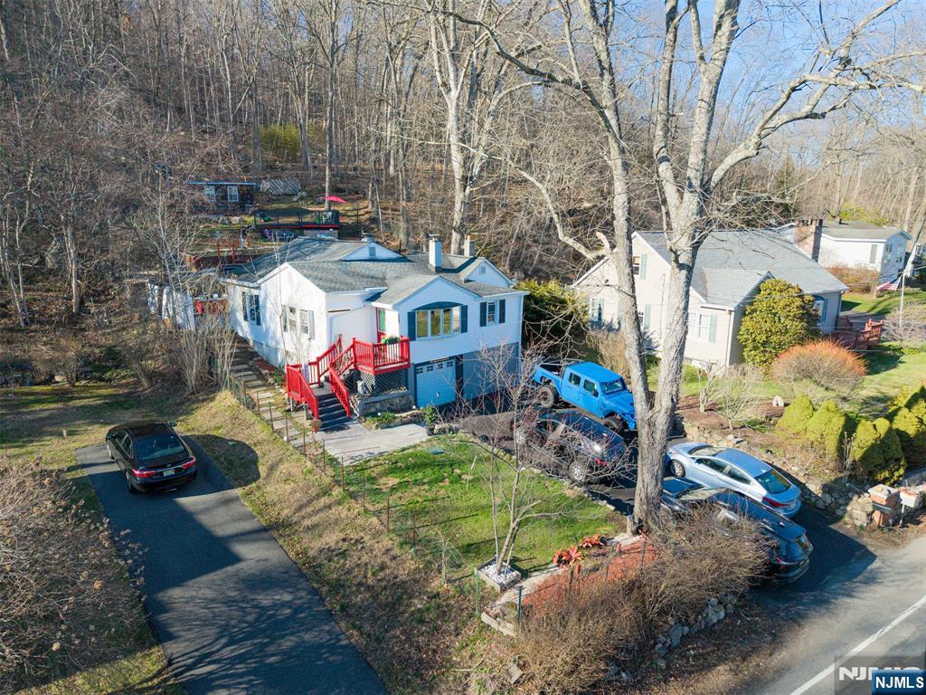 main property photo 15