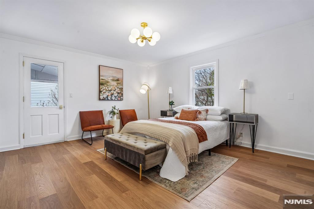 property viewer photo 19