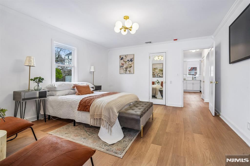 property viewer photo 21