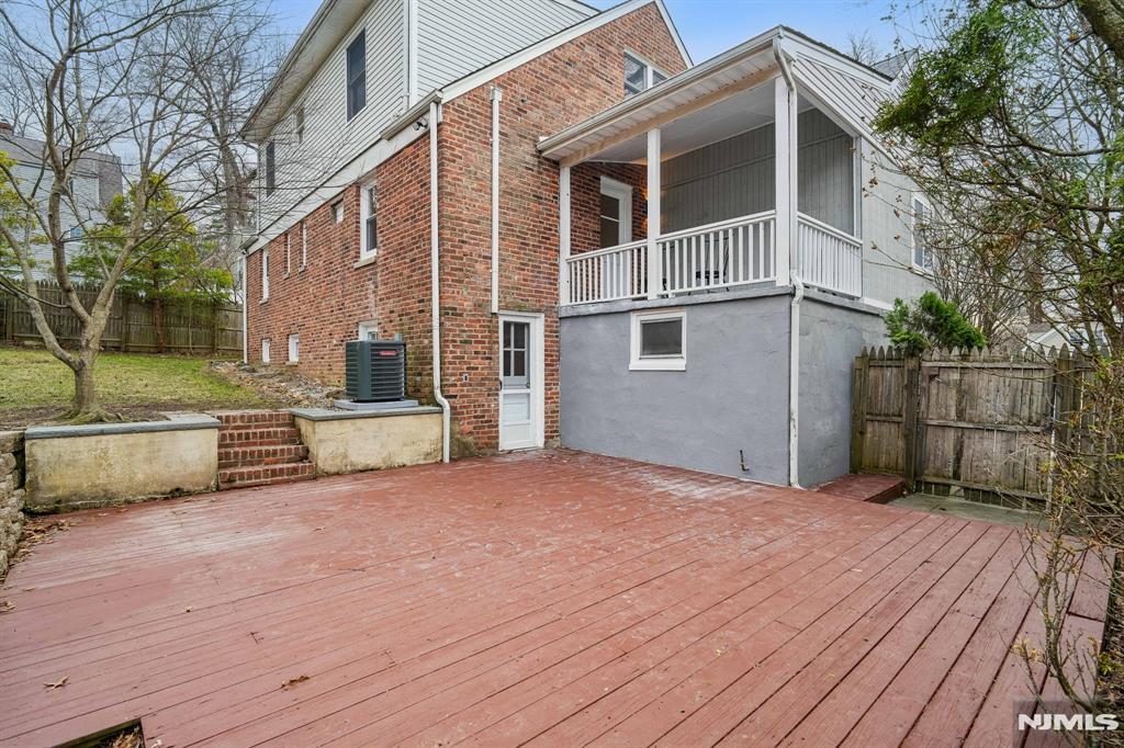 property viewer photo 43