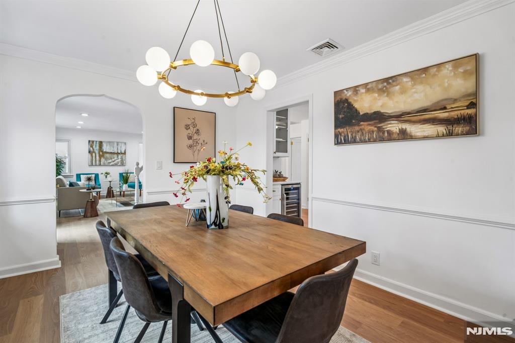 property viewer photo 7