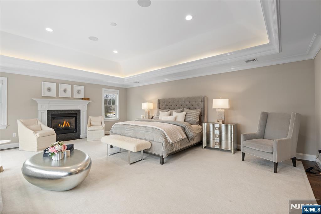property viewer photo 8