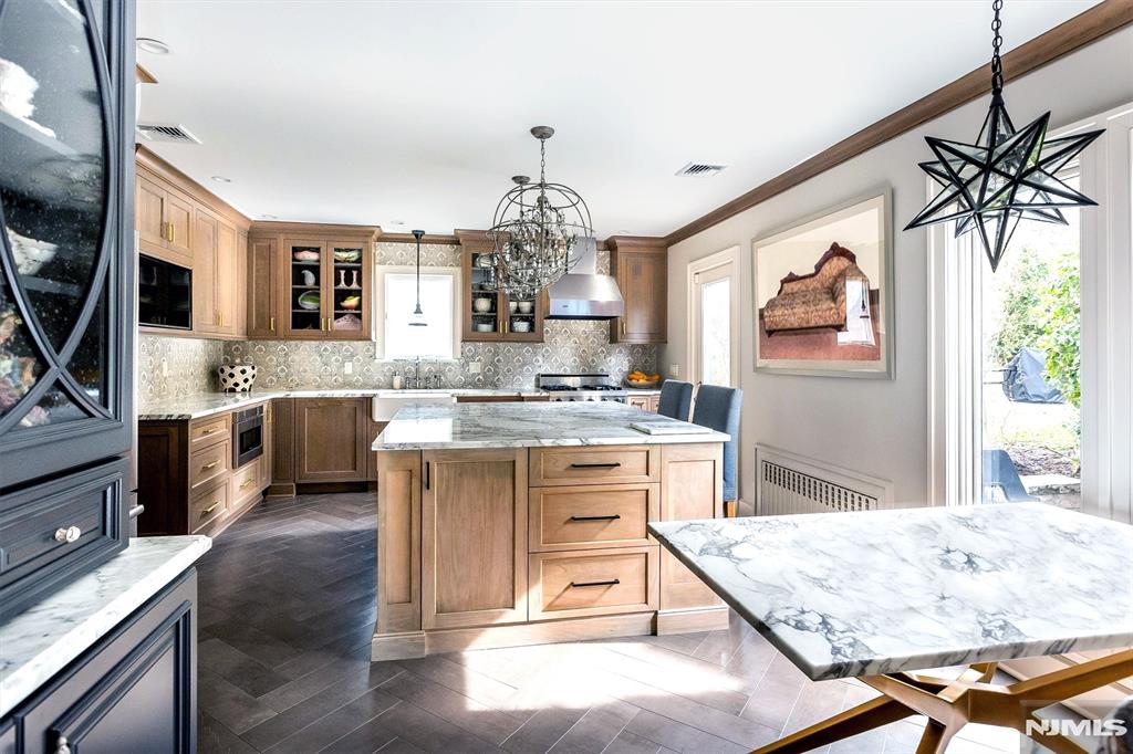 property viewer photo 12