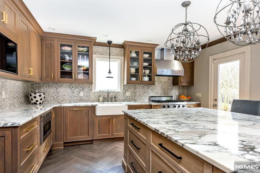 property viewer photo 13