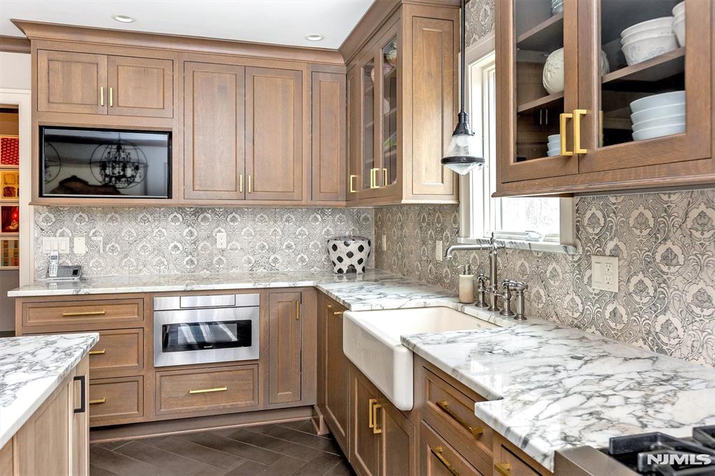 property viewer photo 14