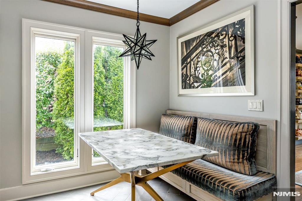 property viewer photo 19