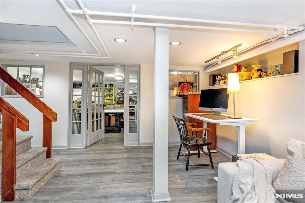property viewer photo 42