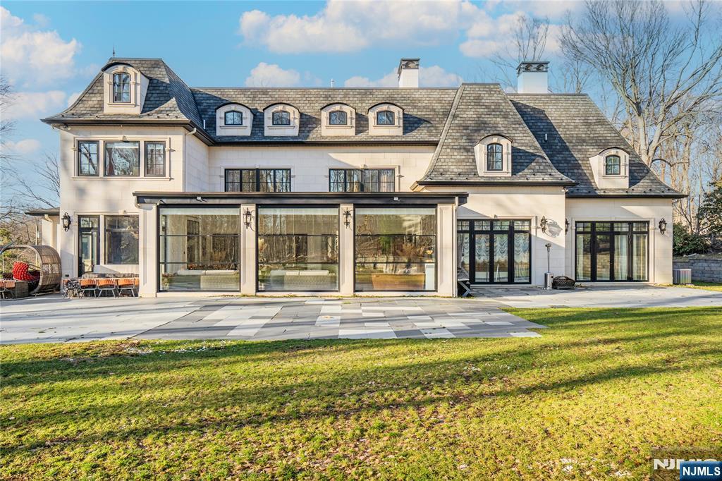 main property photo 45