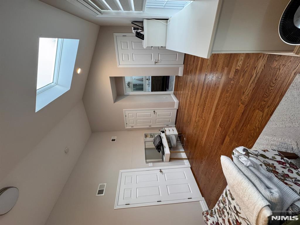 property viewer photo 22