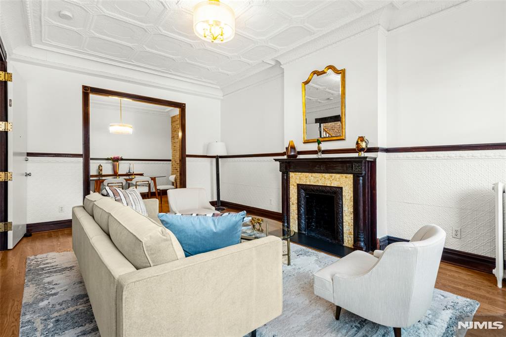 property viewer photo 20